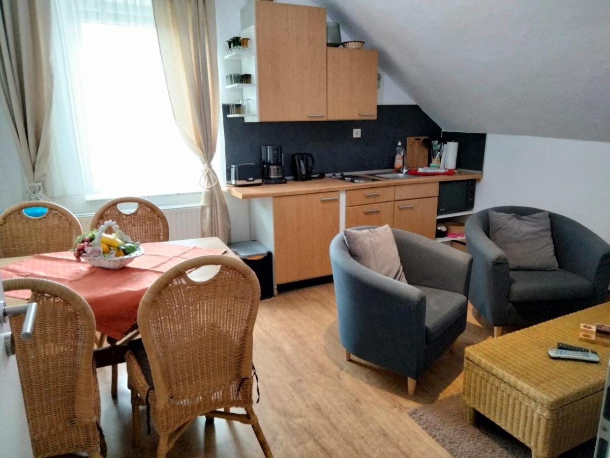 Ferienwohnung Neheim Mit Dennis Und Alexander Alexander Mit Klimaanlage Eksteriør bilde