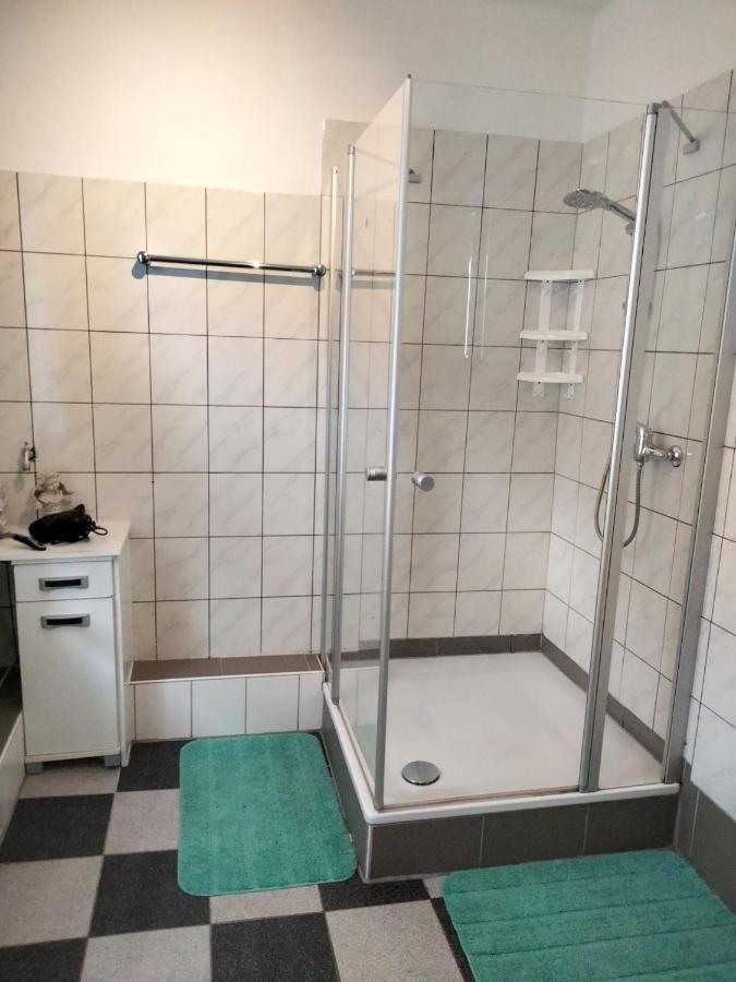 Ferienwohnung Neheim Mit Dennis Und Alexander Alexander Mit Klimaanlage Eksteriør bilde