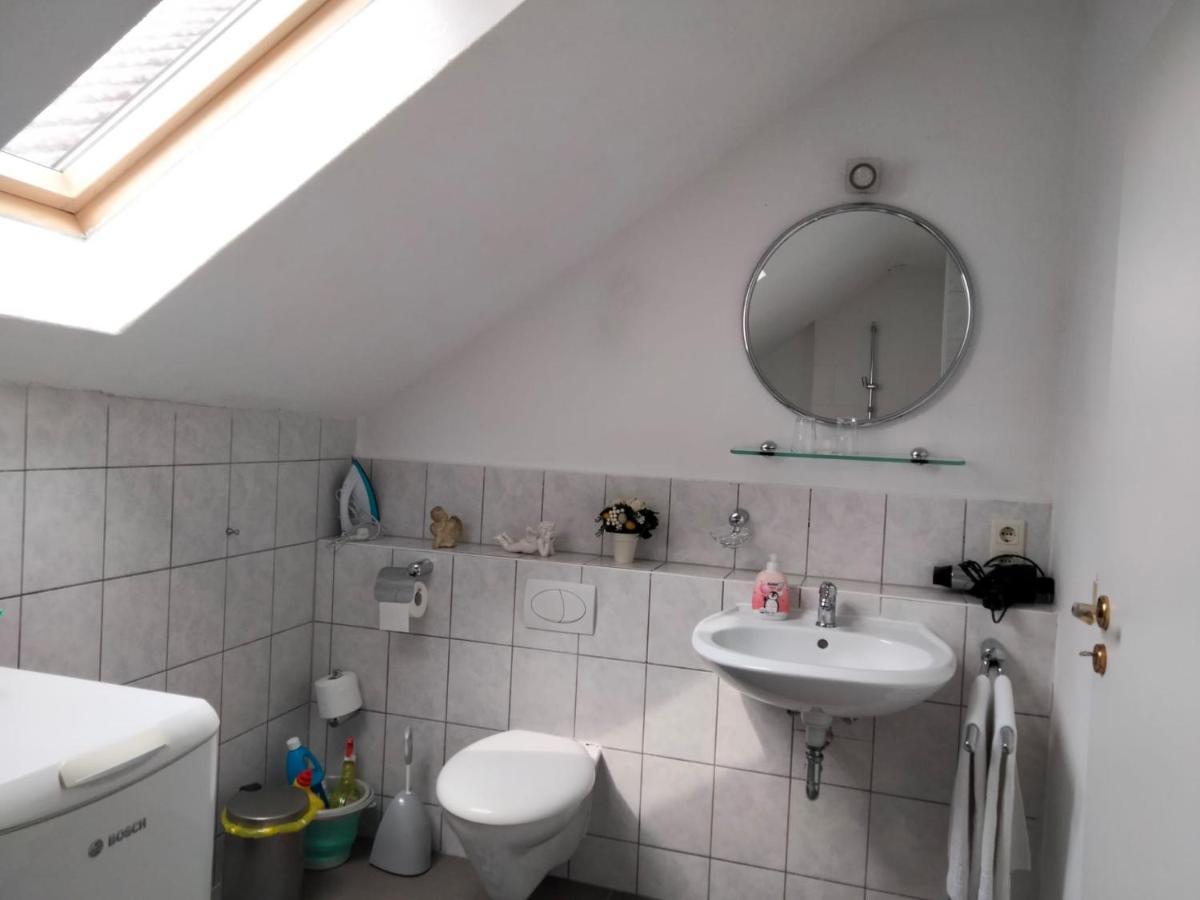 Ferienwohnung Neheim Mit Dennis Und Alexander Alexander Mit Klimaanlage Eksteriør bilde